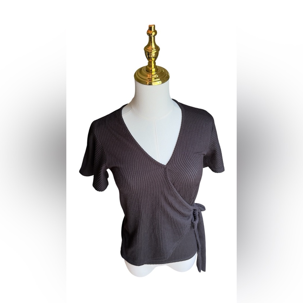 Black Blouse Women’s Top Chic Classic Minimalist Work Casual Dressy Shirt